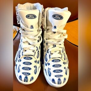 Made in Italy Versace collaboration with Ford limited edition. Classic style.